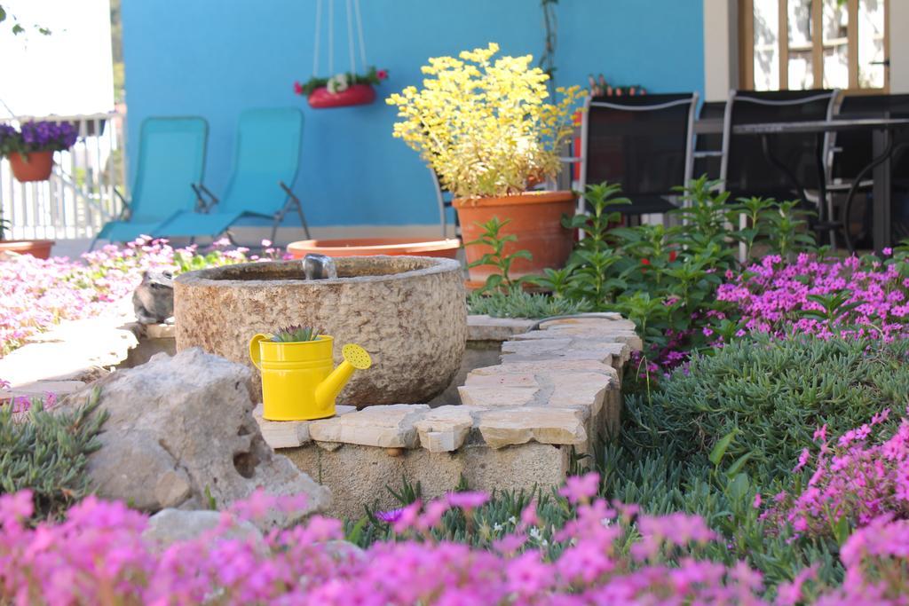 Apartments Yerkovic Marina Exterior photo